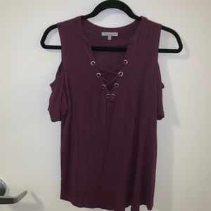 💥5 FOR $25 SALE💥 Maroon shirt